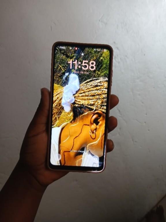 Selling Samsung A06 for R1200 in Sandton - Image 1