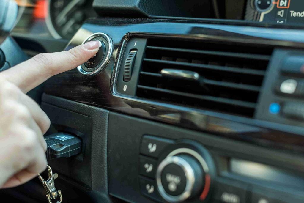 Reliable Car AC Repair for Efficient Cooling Performance in Chhindwāra - Image 1