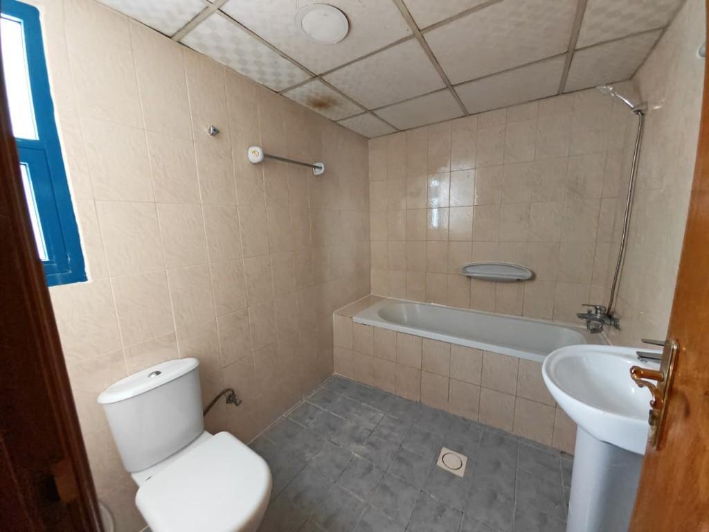 Office for Rent in Al Rigga | Prime Location | 1,000 SQFT in United Arab Emirates - Image 5