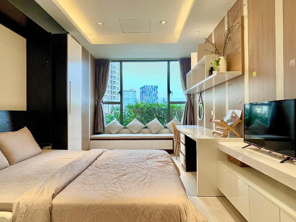 Luxury Apartment RIVERGATE - Free Pool&Gym in Vietnam - Image 1
