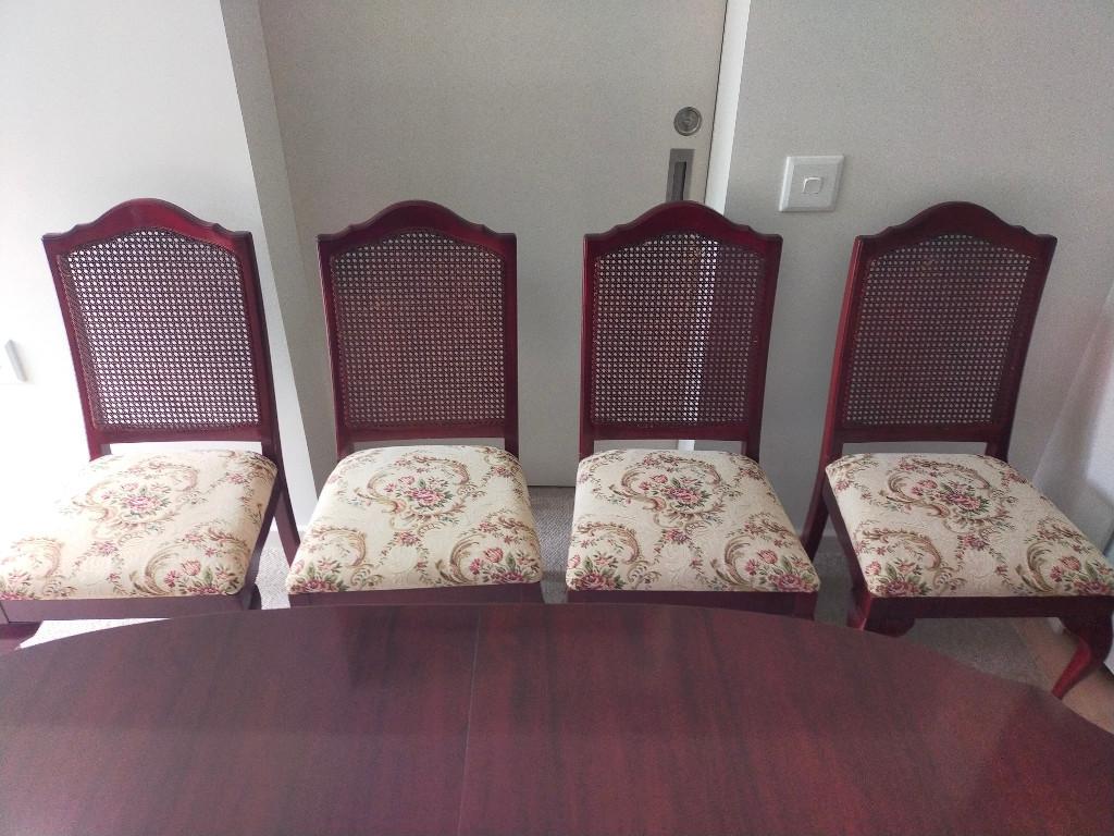 Van Treight Dining Set, extendable solid timber table, 6 chairs in Leichhardt - Image 3