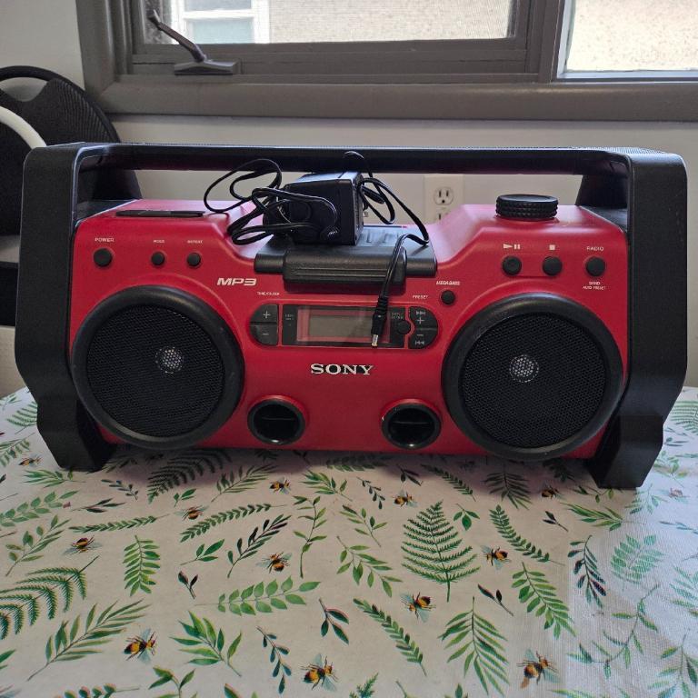 Sony Stereo BoomBox for Sale in Calgary - Image 5