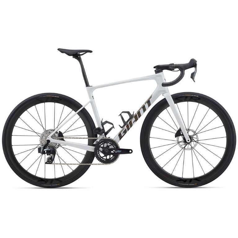 2026 Giant Defy Advanced Pro 1 Road Bike (KINGCYCLESPORT) in United Arab Emirates - Image 1