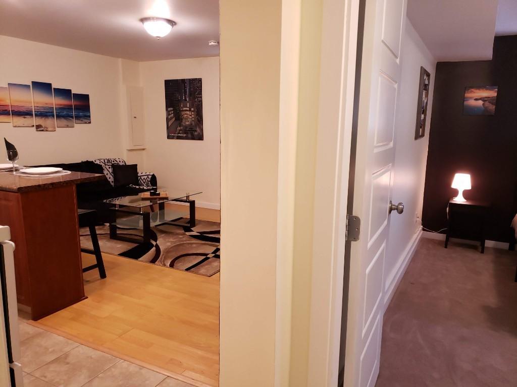 Furnished long term or short for FIFA World Cup. No car needed in New Westminster - Image 8