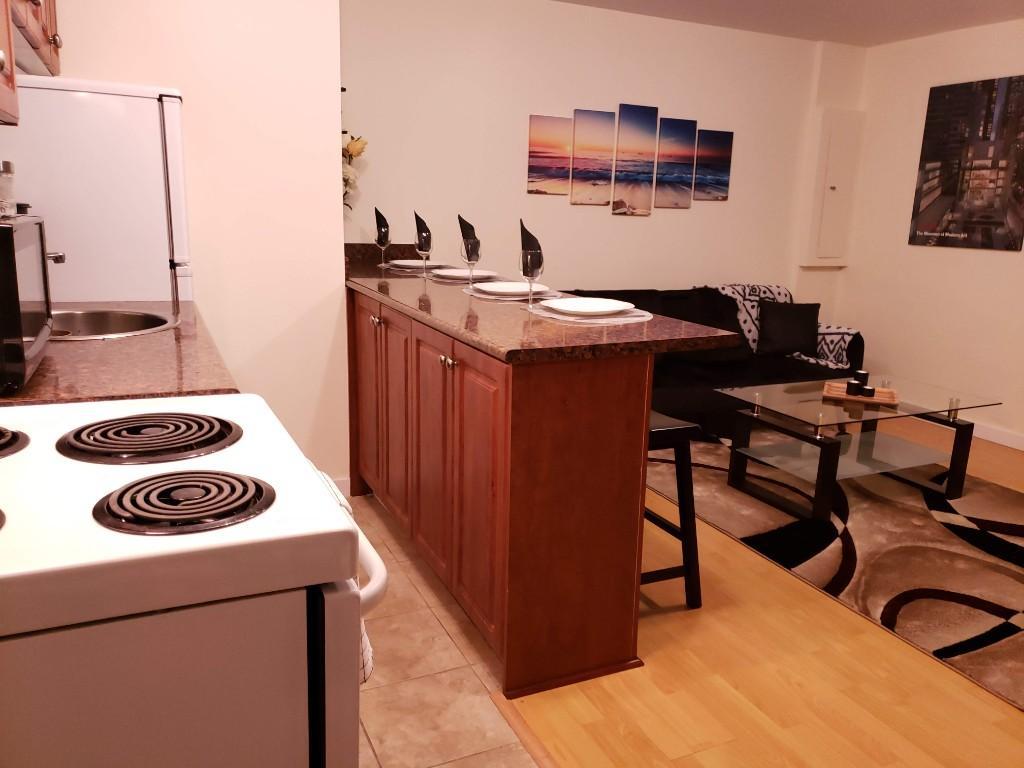 Furnished long term or short for FIFA World Cup. No car needed in New Westminster - Image 6