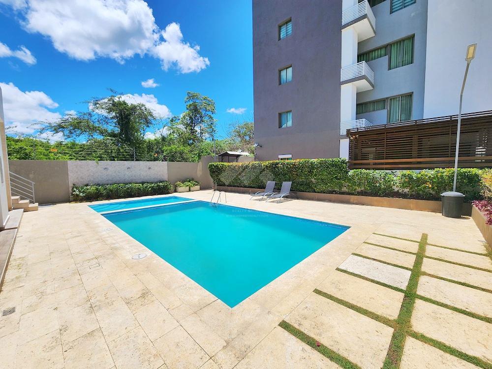 TORRE AREA SOCIAL Y PISCINA DOS HABITACIONES JARDINES DEL ESTE en Gurabo al Medio - Imagen 2