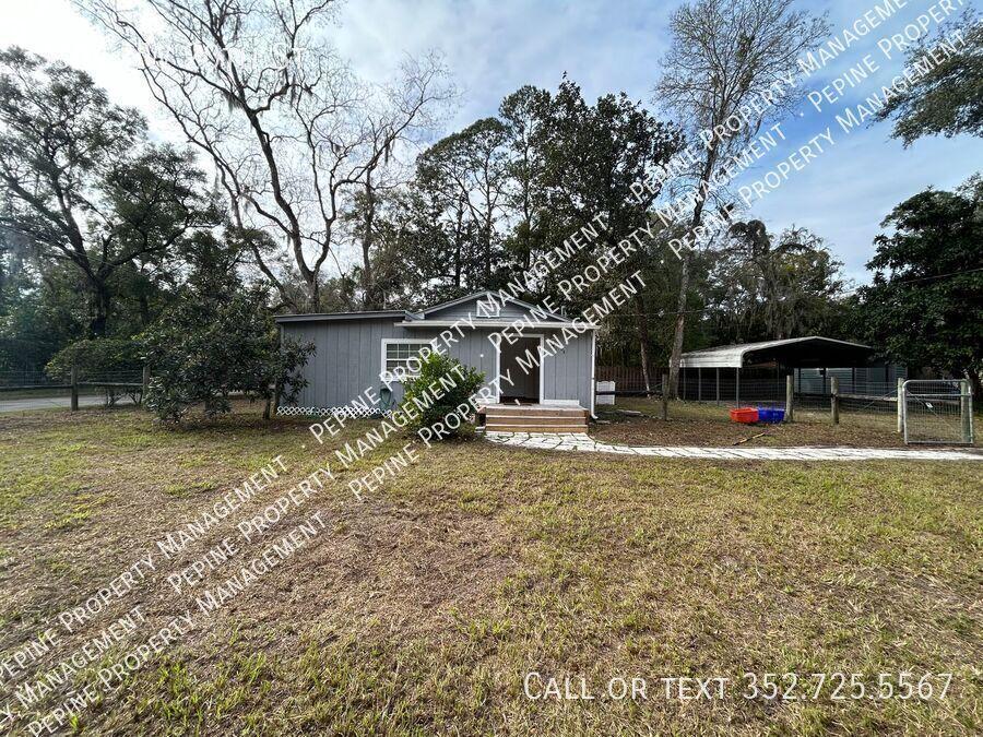 Charming Ridgeview 2BR/1BA on Spacious Corner Lot in Gainesville - Image 1