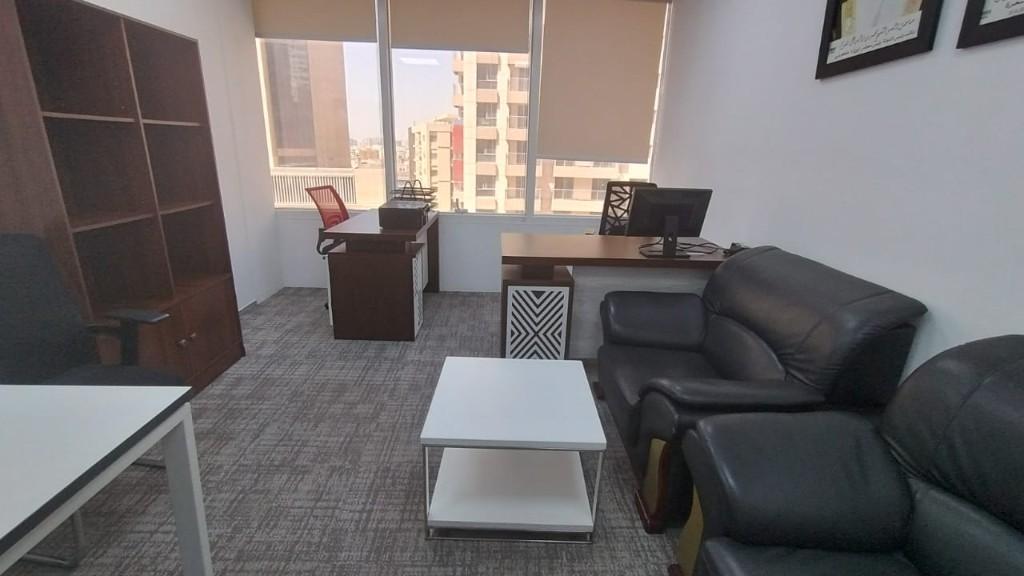 Spacious 200 Sqft Window Office Available for Rent in Dubai - Image 1
