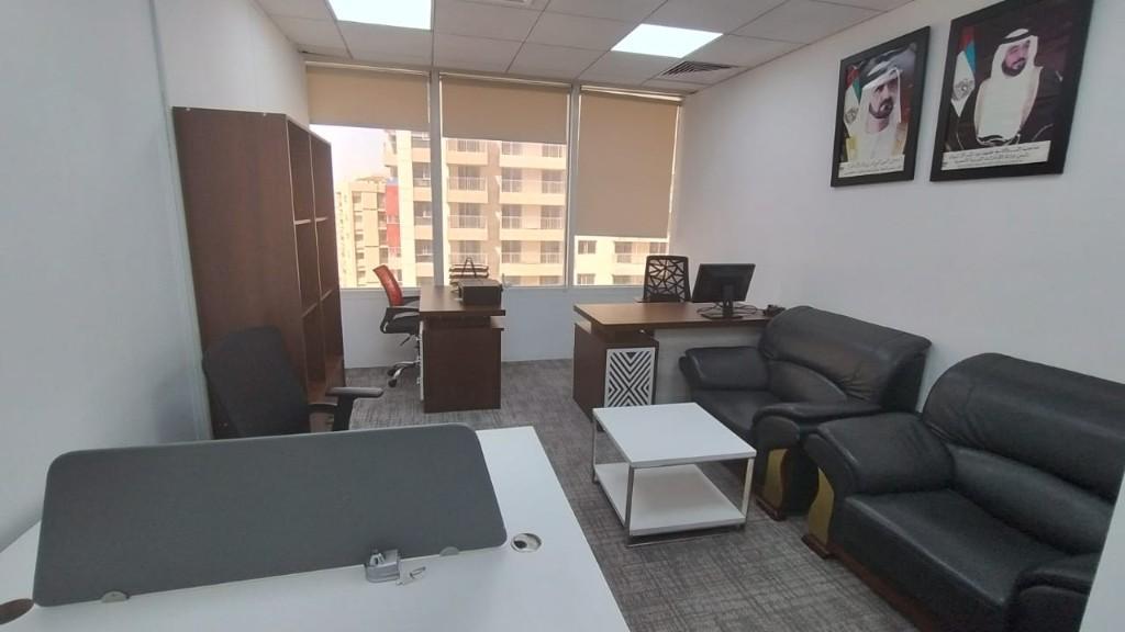 Spacious 200 Sqft Window Office Available for Rent in Dubai - Image 4
