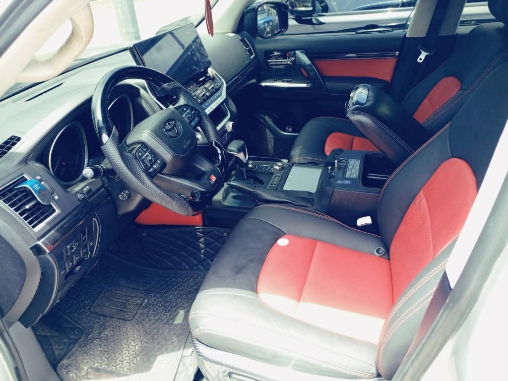 TOYOTA Land Cruiser VX-R V8 en Côte d’Ivoire - Photo 4