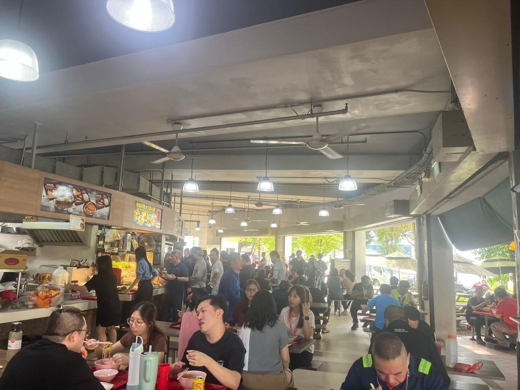 Coffee Shop Stall for Rent West Area | Immediate Start | in Pioneer - Image 2