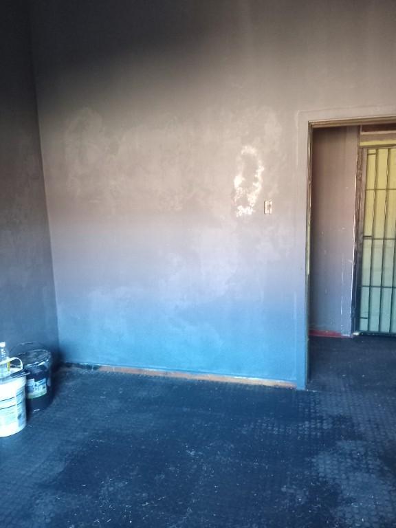 Room to rent in Troyeville in Sandton - Image 1