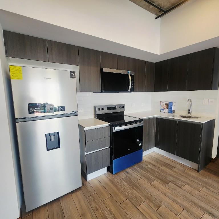 APARTAMENTO MODERNO EN VENTA O RENTA, ZONA 4 en Ciudad de Guatemala - Imagen 2