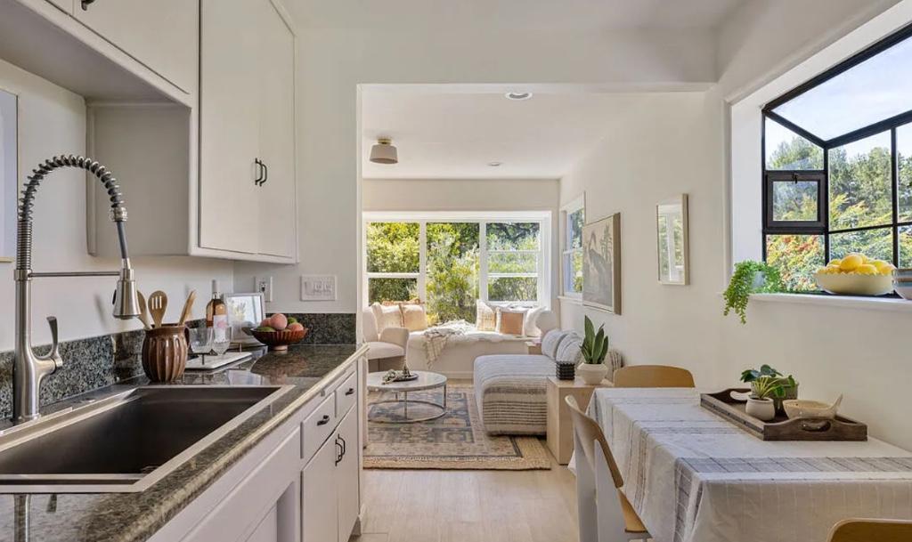 SINGLE FAMILY HOME FOR RENT ASAP! in Los Angeles - Image 8