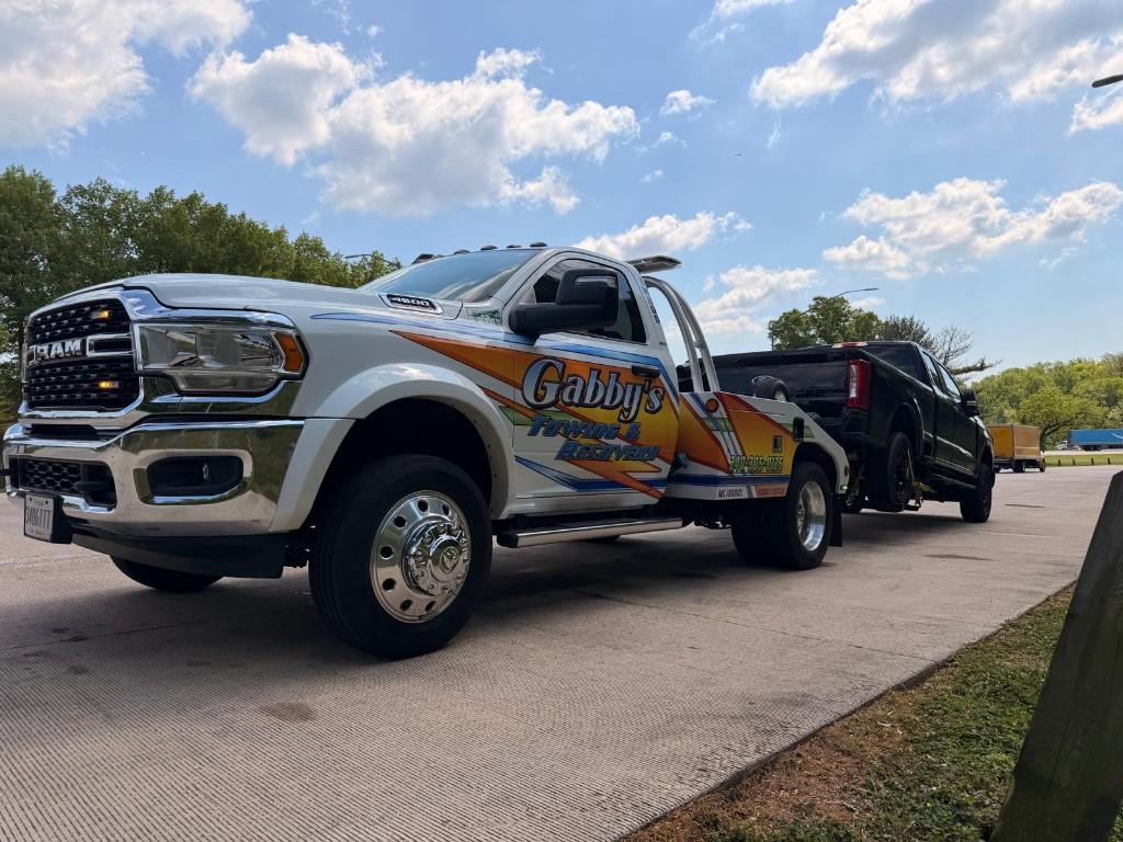 PROFESSIONAL TOWING SERVICES YOU CAN COUNT ON in Silver Spring - Image 3