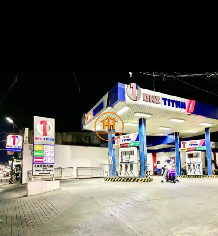 COMMERCIAL GASOLINE STATION WITH COMMERCIAL SPACES FOR SALE in Magalang - Image 3