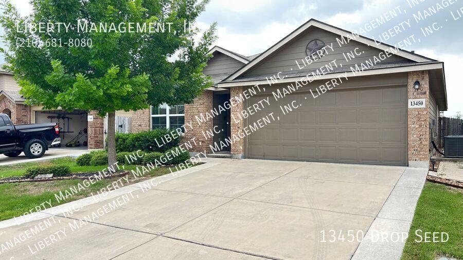 4 Bed, 2 Bath home in Valley Ranch in San Antonio - Image 1