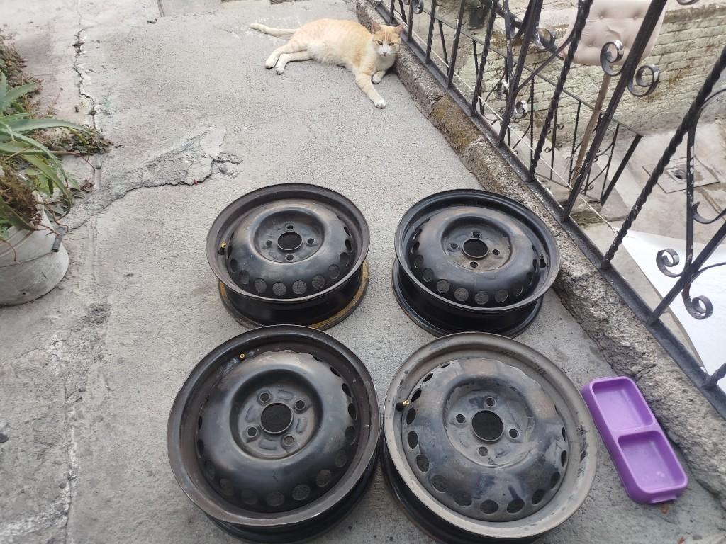 Kit de 4 rines de acero 14s para beat,spark,aveo en Tacuba - Imagen 3