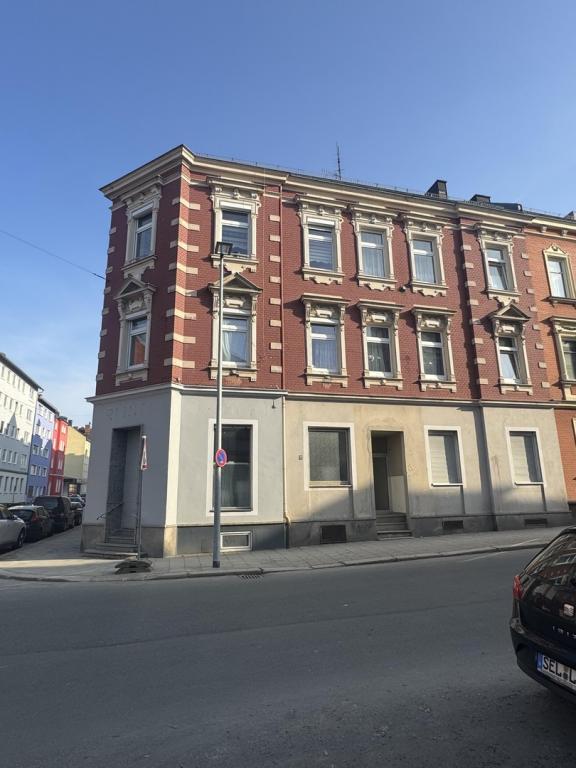 7- Familienhaus -Rendite 9% in Hof - Bild 1