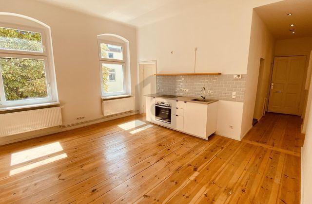 TOP SANIERTES CITY-APARTMENT IN BESTLAGE in Teltow - Bild 1