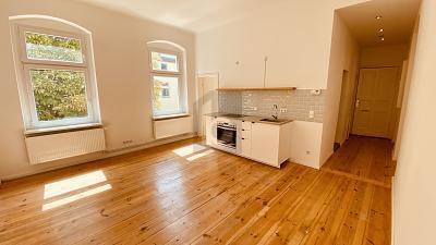 TOP SANIERTES CITY-APARTMENT IN BESTLAGE in Blankenfelde - Bild 1