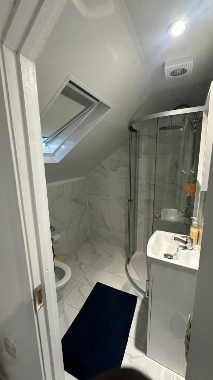Loft Accommodation In Celbridge Ireland in Tallaght - Image 2