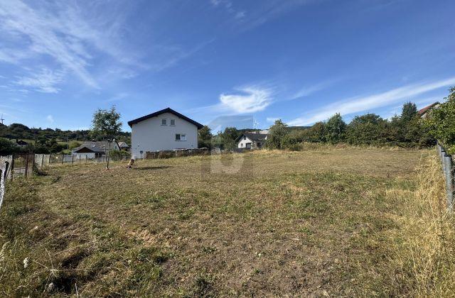 GESTALTUNGSFREIHEIT TRIFFT RUHE UND NATUR in Herborn - Bild 1