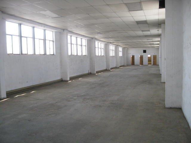 B10-2 – 525m² Factory, Storage, Distribution Space To Let in Johannesburg - Image 3