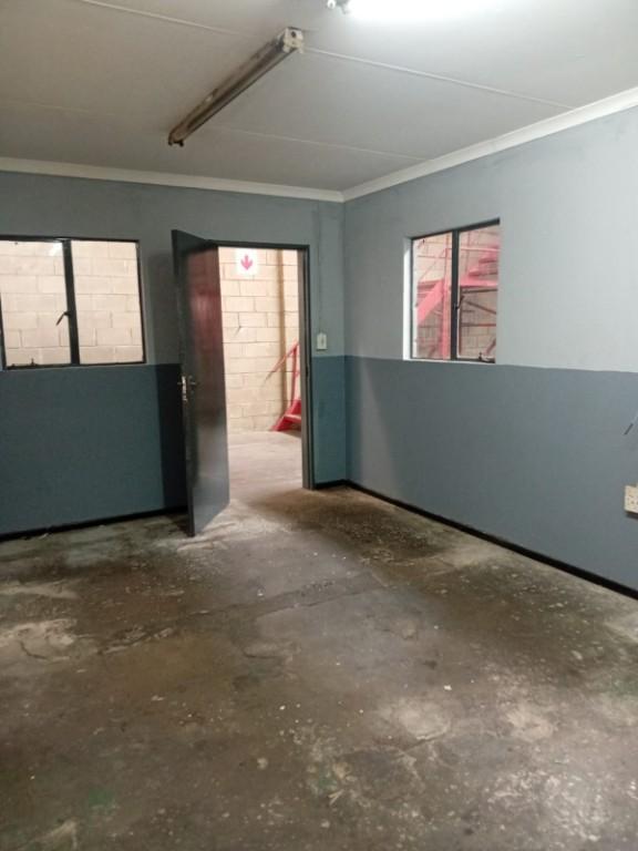 C22 – 380m² Warehouse Distribution Space To Let in Johannesburg - Image 7
