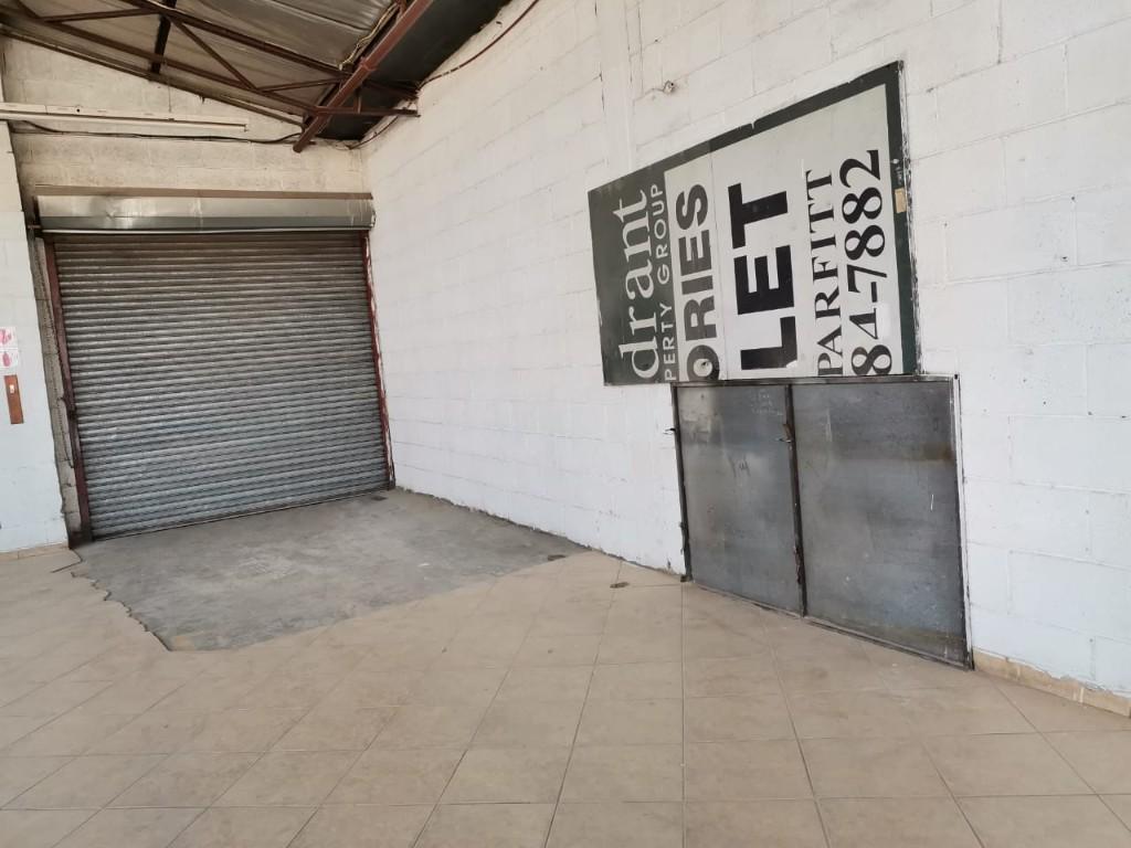 H11 – 96m² Factory Warehouse Distribution Space To Let in Johannesburg - Image 6