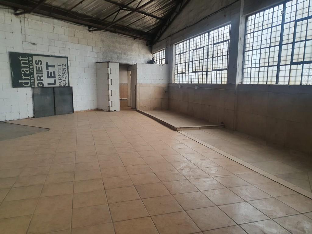 H11 – 96m² Factory Warehouse Distribution Space To Let in Johannesburg - Image 3