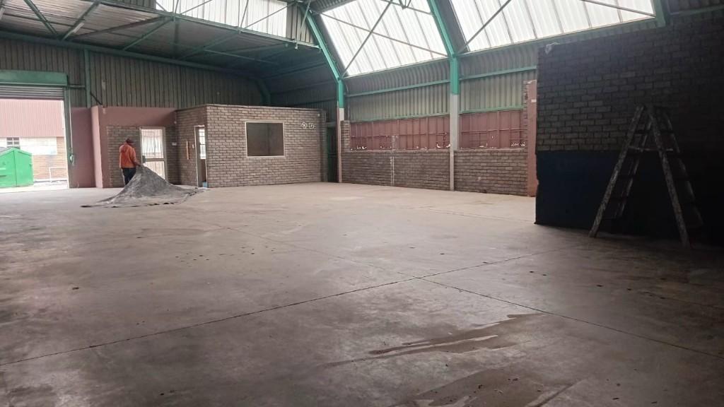 HB4 – 258m² Factory, Warehouse, Distribution Space To Let in Johannesburg - Image 2