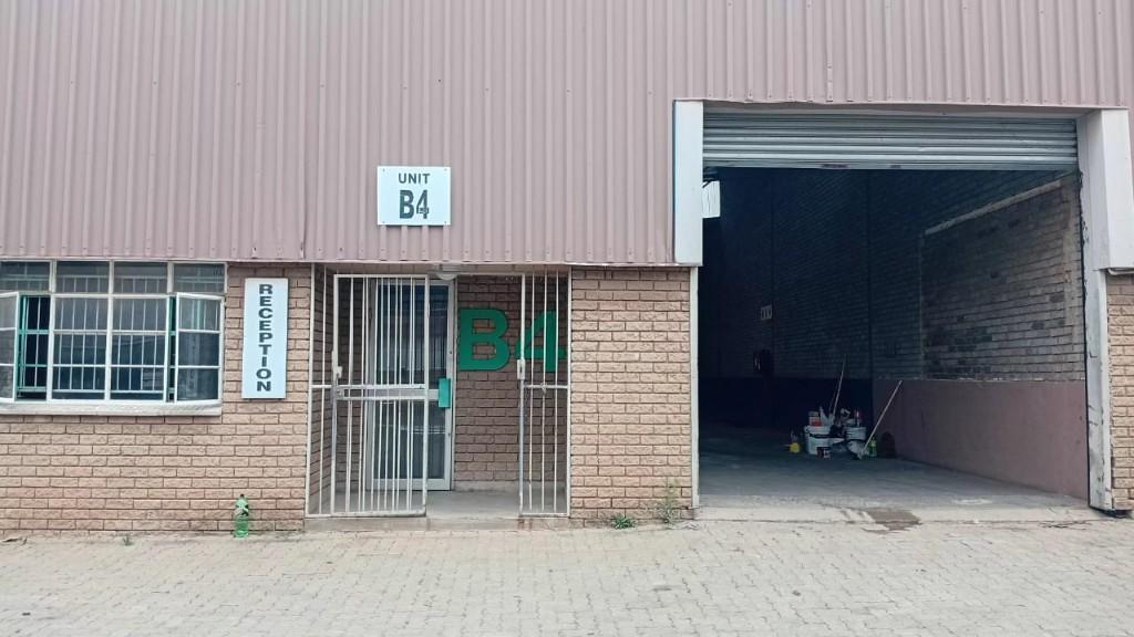 HB4 – 258m² Factory, Warehouse, Distribution Space To Let in Johannesburg - Image 8