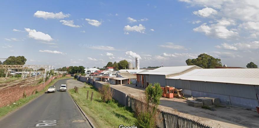 Cemlock – 7269m² Prime Factory Distribution Space To Let in Johannesburg - Image 2