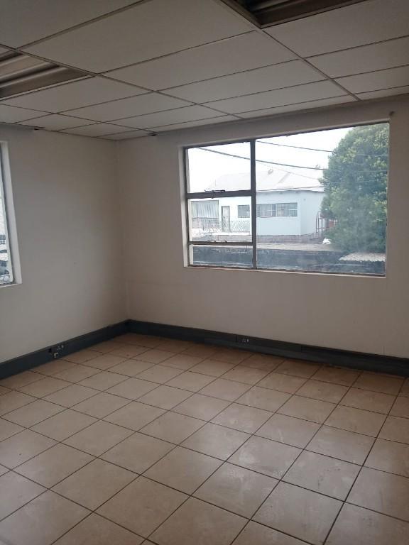 AA10 – 235m² Premium Head Office, Call Center Space To Let in Kimberley - Image 4
