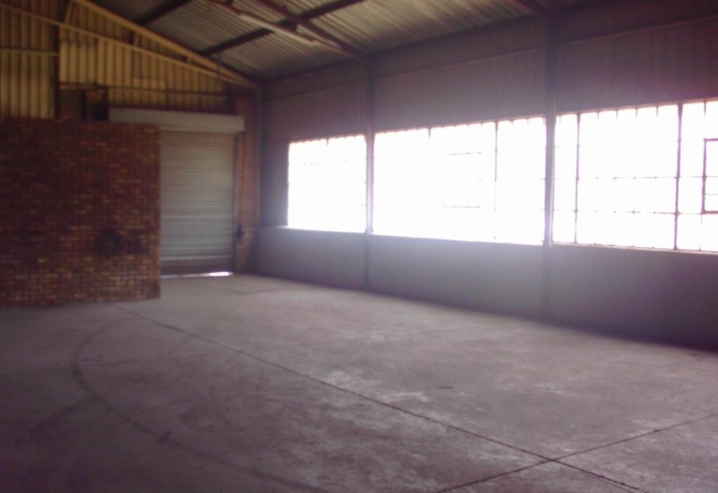 BB4 – 246m² - Engineering/Warehouse/Workshop Space To Let in South Africa - Image 2