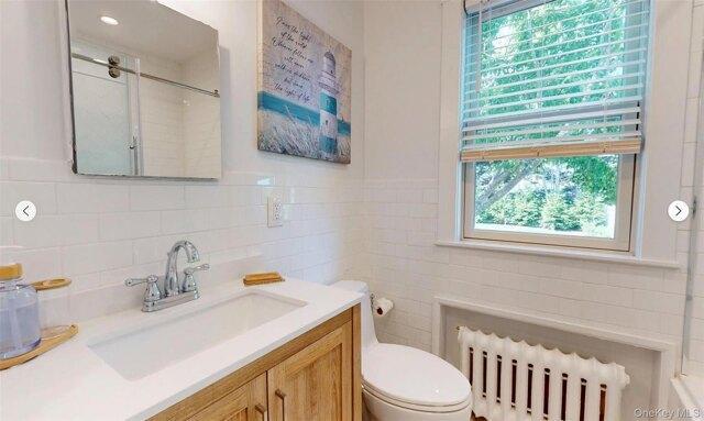 Liberty St, Westhampton Beach, Home For Rent in Westhampton beach - Image 1