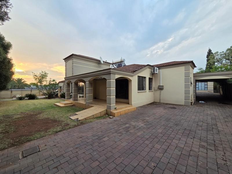 Simplex 2694-ref-523 for Rent in Erasmia, Centurion in Pretoria - Image 1