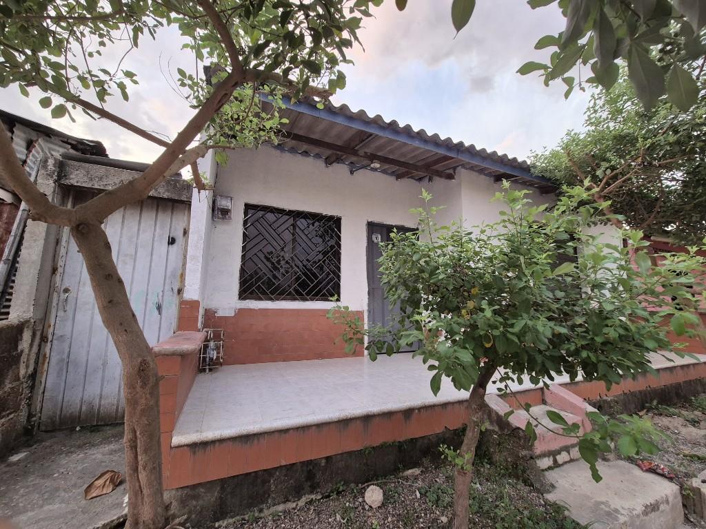 OPORTUNIDAD! CASA AMPLIA CON LOCAL COMERCIAL EN SINCELEJO SUCRE! en Sincelejo - Imagen 6