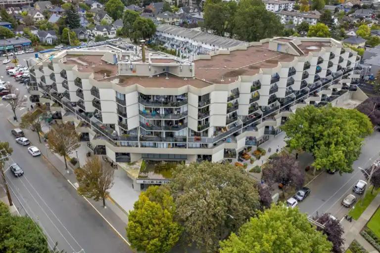 James Bay Square in Victoria - Image 1