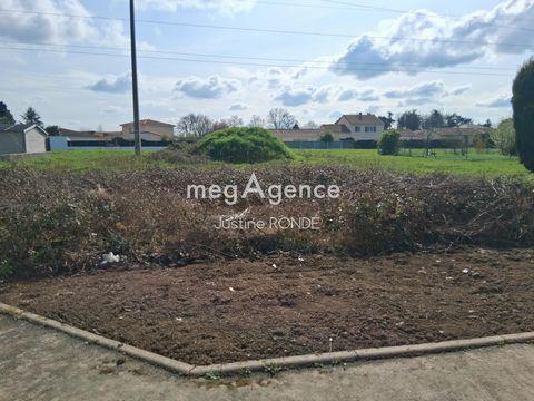 Terrain constructible- 620m2 à Cholet - Photo 1