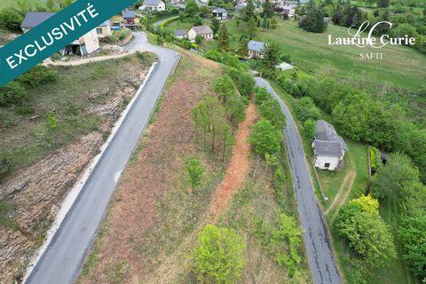 Terrain constructible de 910m² à Millau - Photo 1