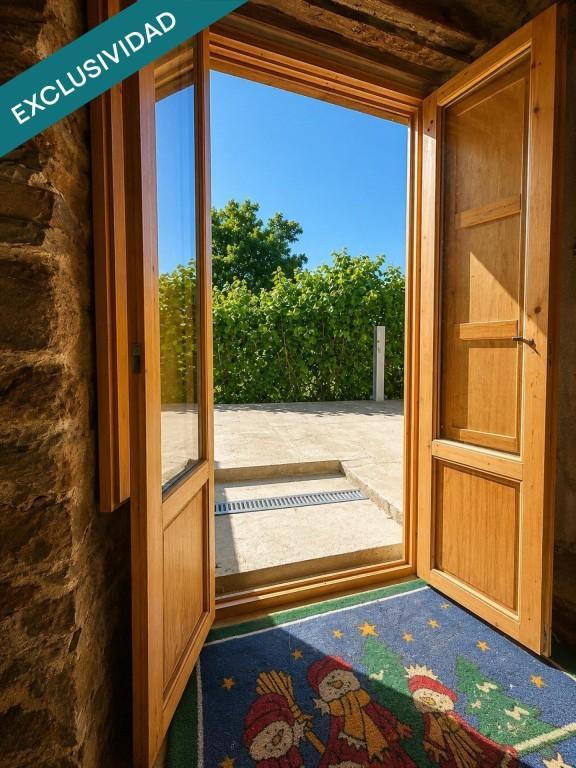 ESPECTACULAR CASA ADOSADA EN VENTA en Ponferrada - Imagen 1