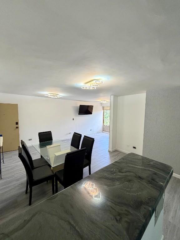APARTAMENTO - MANZANARES - 90 Mts2 en Venezuela - Imagen 3