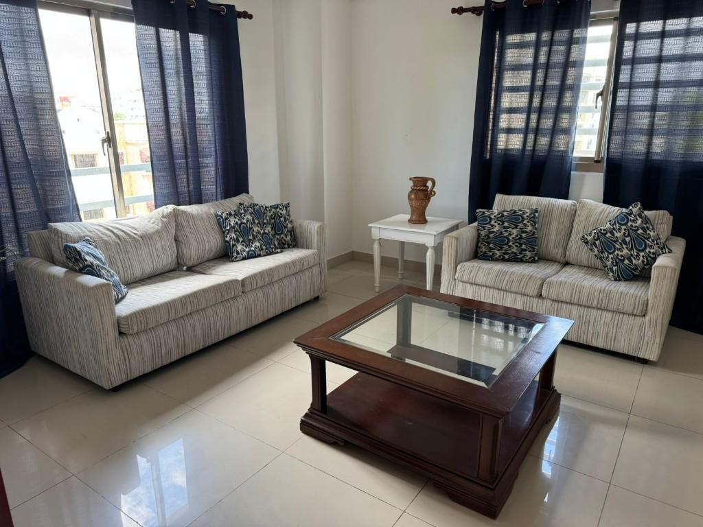 ALQUILO APARTAMENTO EN EL RENACIMIENTO AMUEBLADO en la República Dominicana - Imagen 9