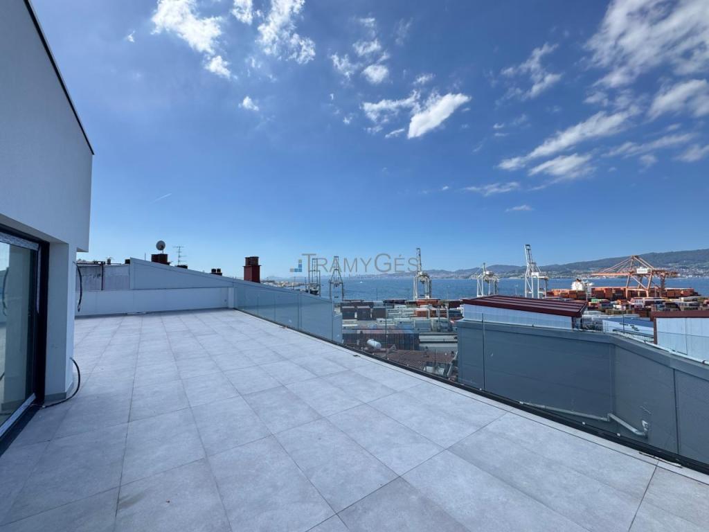 ÁTICO EXCLUSIVO CON DOS GRANDES TERRAZAS Y VISTAS … en Vigo - Imagen 1