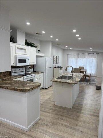 Big Bend Rd, Bonita Springs, Home For Rent in Bonita Springs - Image 1