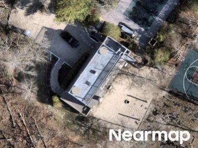 Highland Rd in Hamptons - Image 1