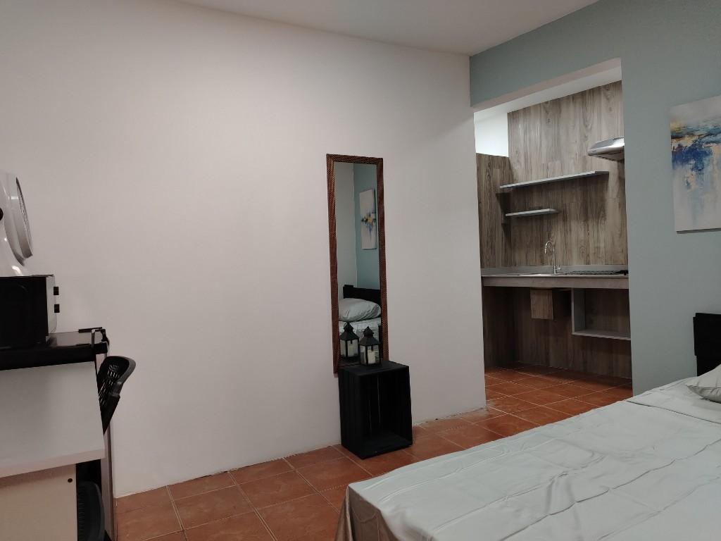 ALQUILER DE HABITACION AMUEBLADA EN ESCAZU CENTRO en San José - Imagen 2