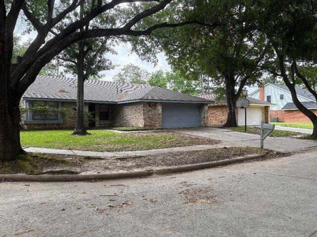 Woodhouse Dr, Spring, Home For Rent in Spring - Image 1